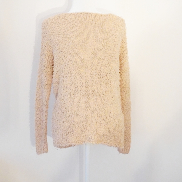 VINCE Blush Pink Fuzzy Knit Pullover Sweater/Top - Picture 2 of 5